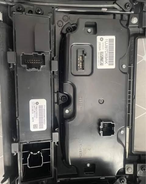 Dodge Ram 8.4 Uconnect Bezel Plus Radio - Image 2
