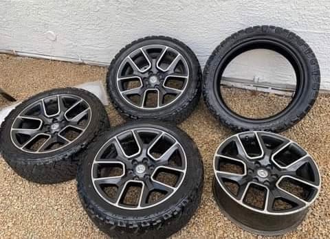 Ram 22” oem 6 lug wheels and tires