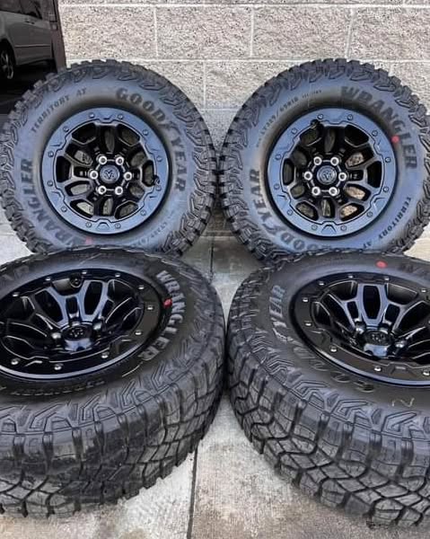18″ Dodge Ram 1500 TRX 2023 Beadlock Bead Lock Black HAVOC EDITION Wheels Rims Tires Rines 35″