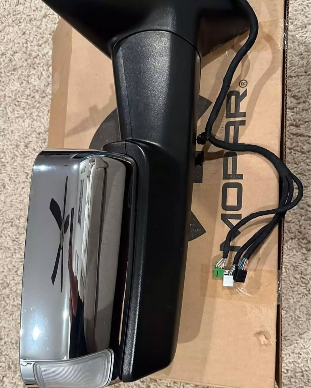 2019 AND UP RAM 2500 TOW MIRRORS - Image 3