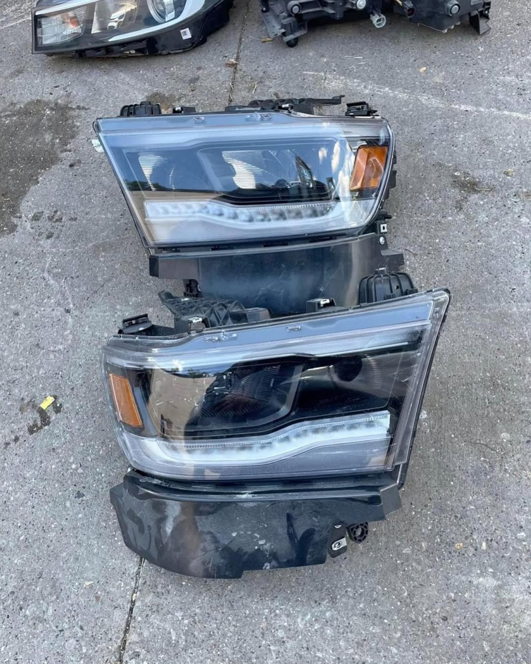RAM 1500 HEADLIGHTS FULL LED OEM - Image 6