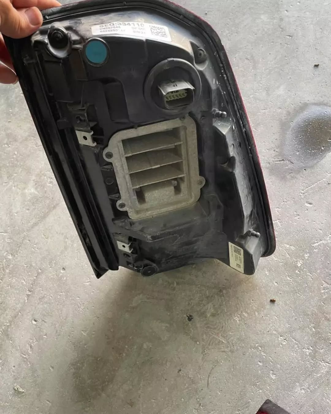 2019-2024 DODGE RAM 1500 TAILLIGHTS - Image 4