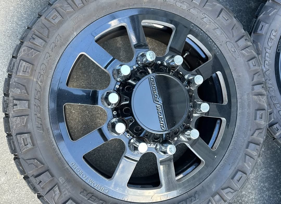 Ram 4500 5500 10×225 Direct Bolt On 24” Wheels 37” Nittos - Image 2
