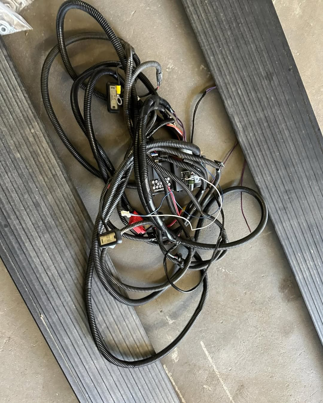 2019-2024 Ram 1500 Crew Cab AMP Research Steps - Image 5
