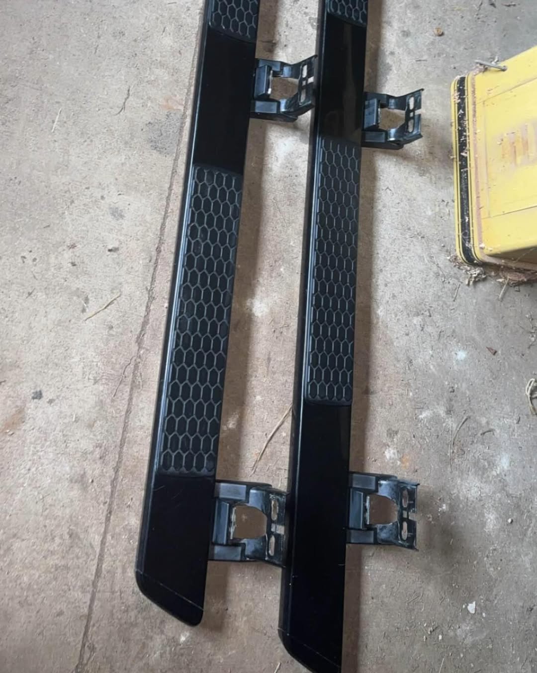 Ram 2500 Mega Cab Running Boards - Image 2