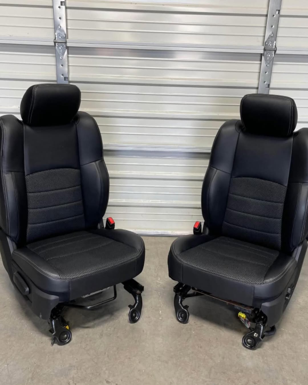 2003-2018 Dodge Ram 1500 2500 black leather sport front seats