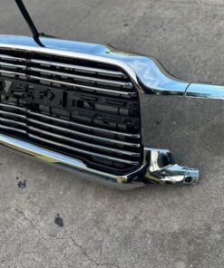 Alternative view of ram 2500 grill