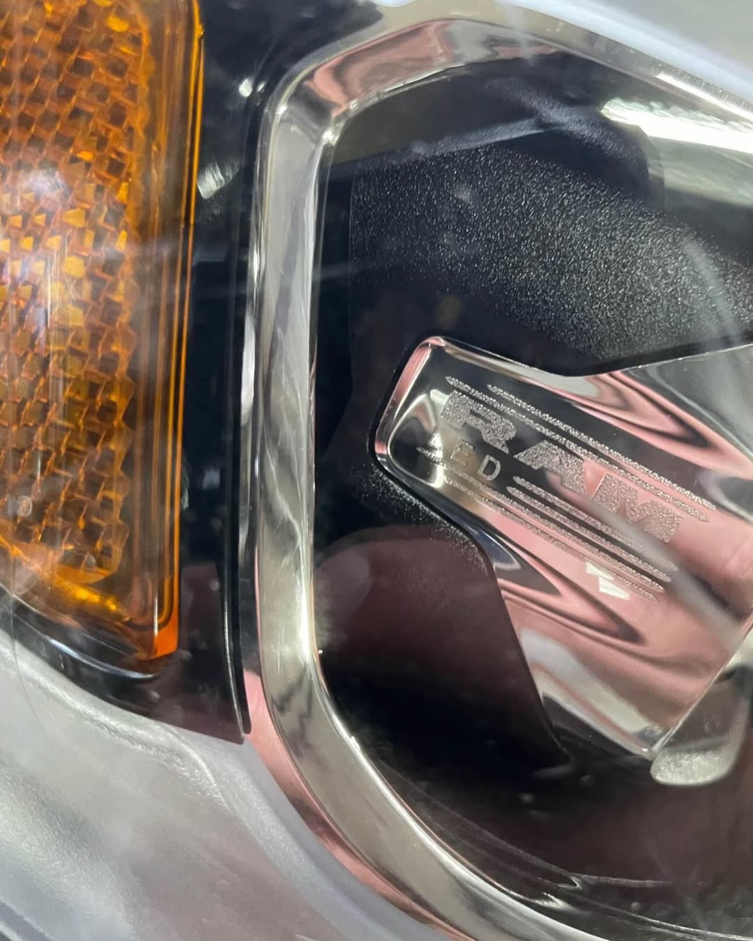 DODGE RAM 1500 LIMITED HEADLIGHTS FULL LED OEM - Image 4