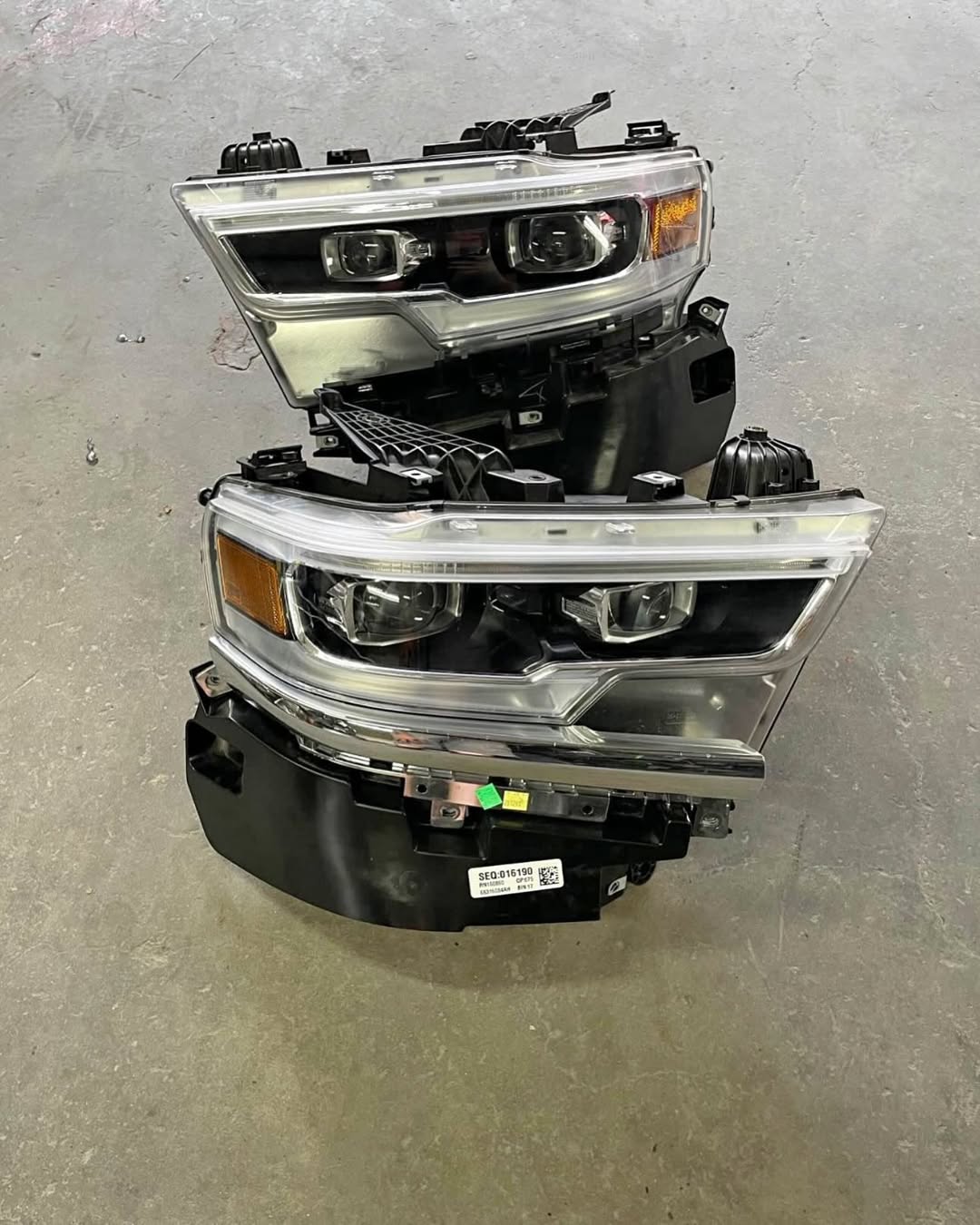 DODGE RAM 1500 LIMITED HEADLIGHTS FULL LED OEM - Image 6
