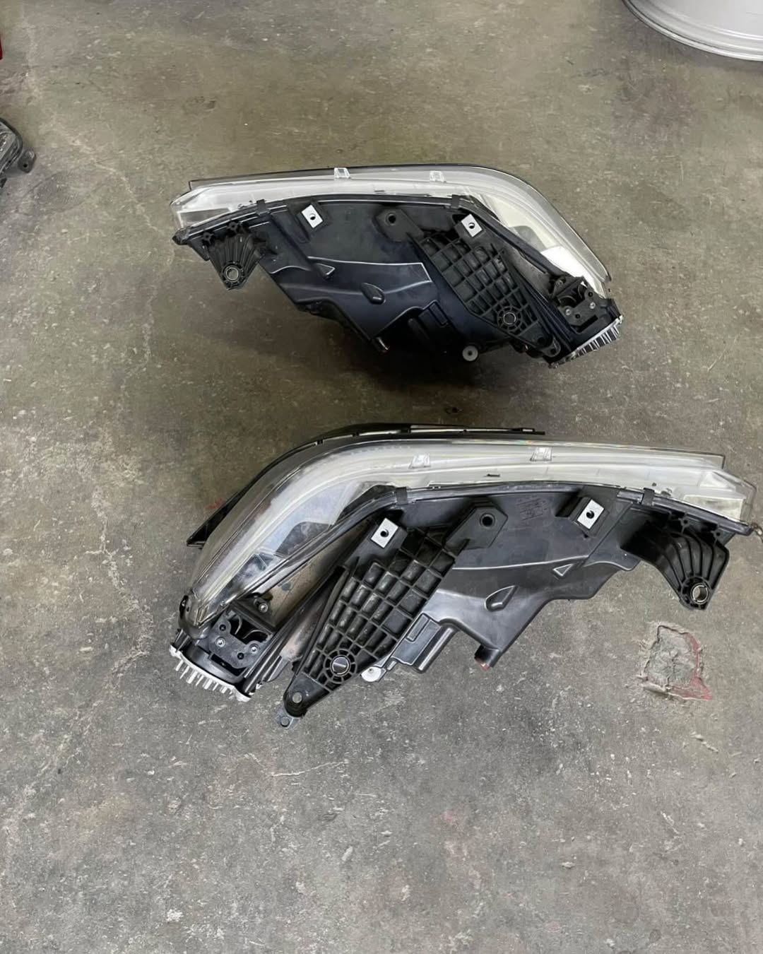 DODGE RAM 1500 LIMITED HEADLIGHTS FULL LED OEM - Image 8