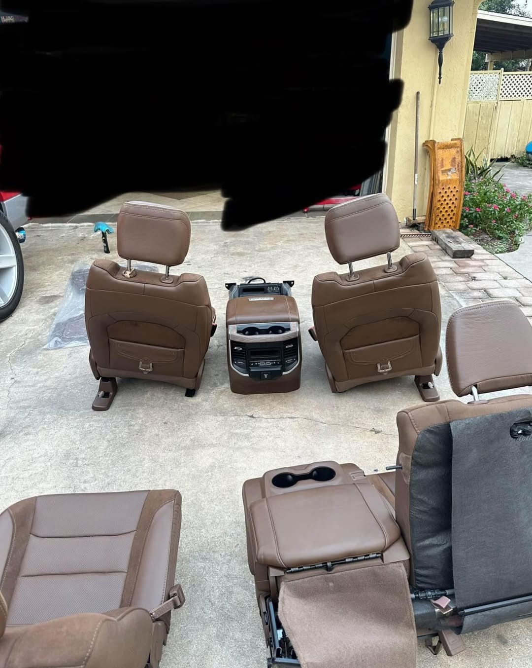Limited longhorn interior/ seats - Image 5