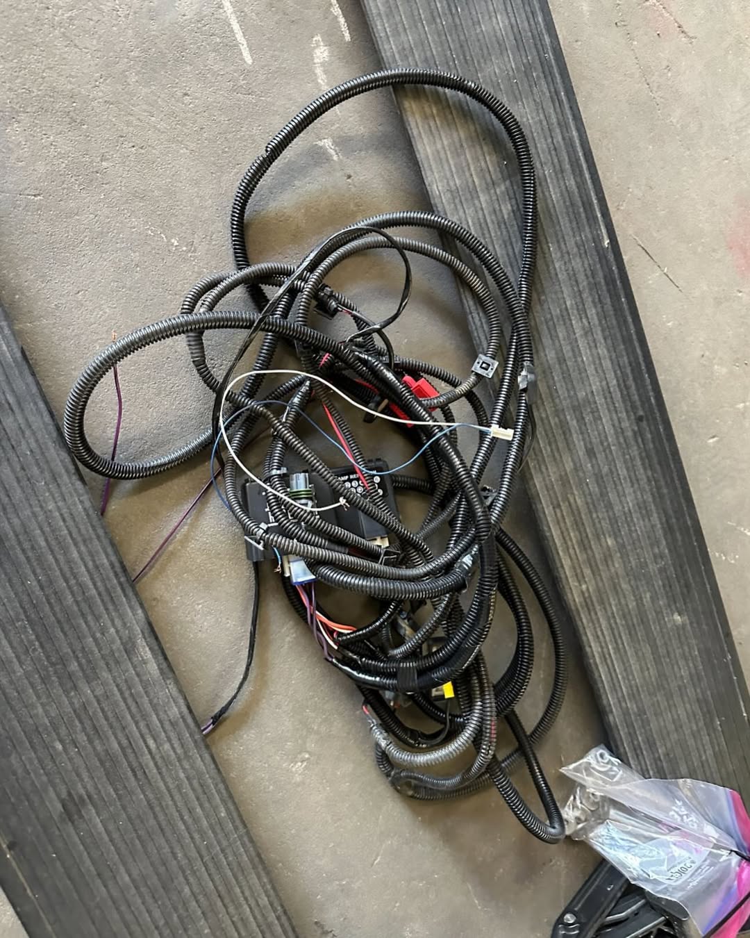 2019-2024 Ram 1500 Crew Cab AMP Research Steps - Image 10