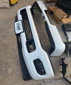 Alternative view of 2019 to 2024 2500/3500 ram white front and rear bumpers