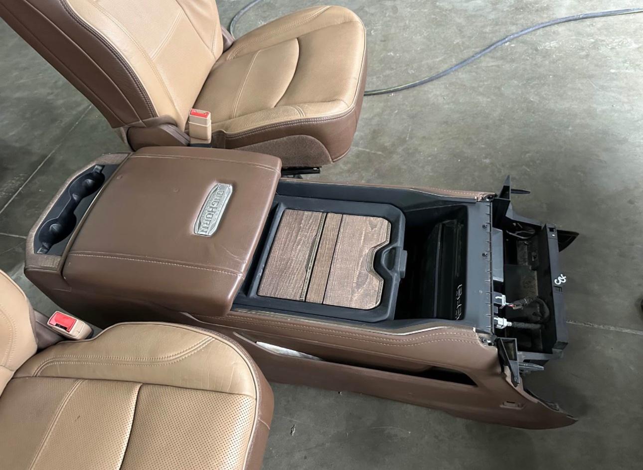 Ram 5th gen longhorn interior - Image 2