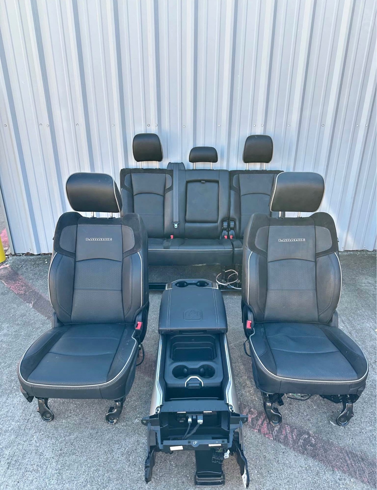 2019-2024 DODGE RAM CUMMINS MEGA CAB INTERIOR - Image 8