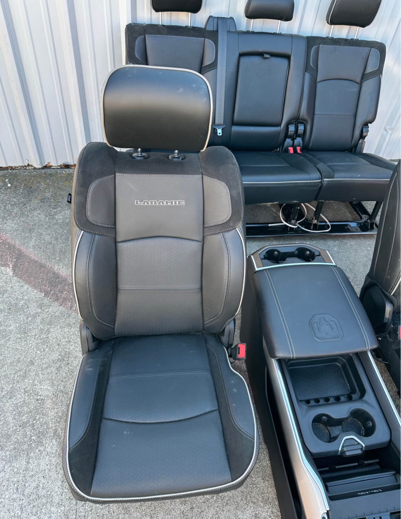 2019-2024 DODGE RAM CUMMINS MEGA CAB INTERIOR - Image 7