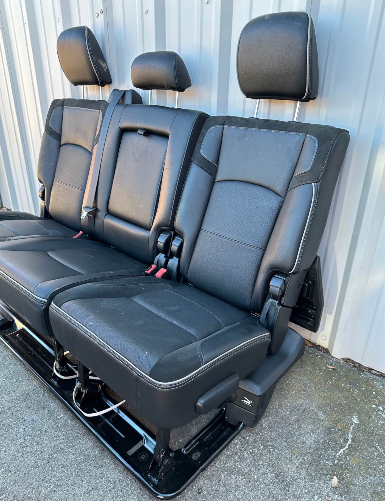 2019-2024 DODGE RAM CUMMINS MEGA CAB INTERIOR - Image 5