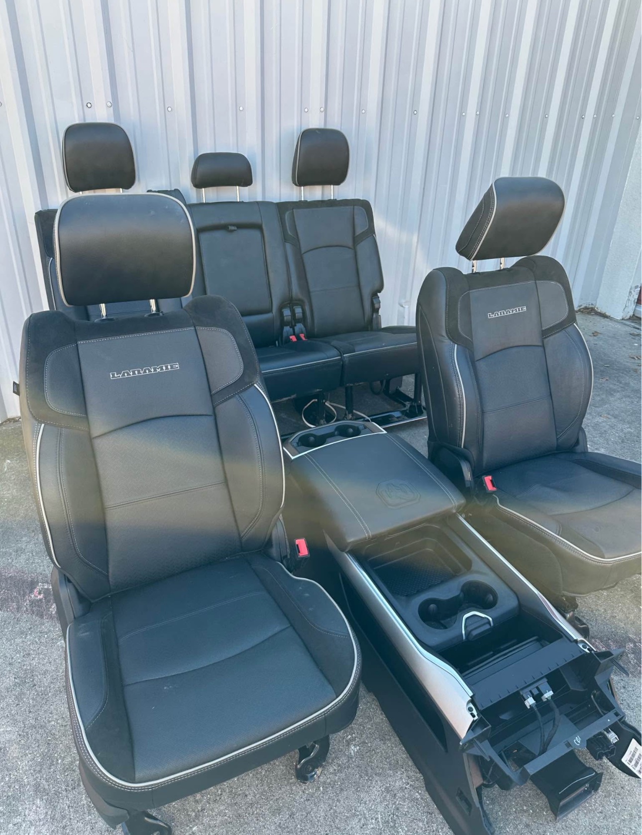 2019-2024 DODGE RAM CUMMINS MEGA CAB INTERIOR - Image 3