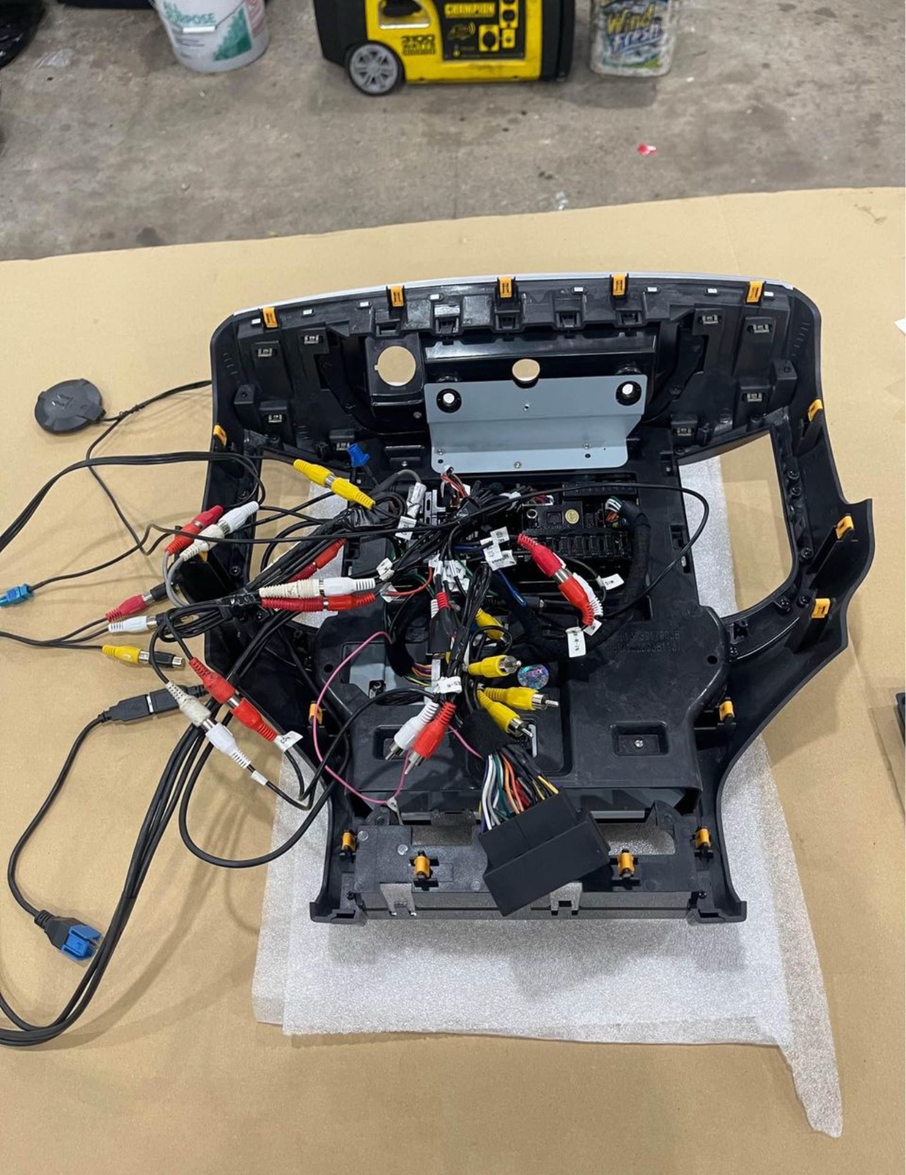 Phoenix automotive radio
Everything is in perfect condition ready to install,
This radio is excellent. - Image 2