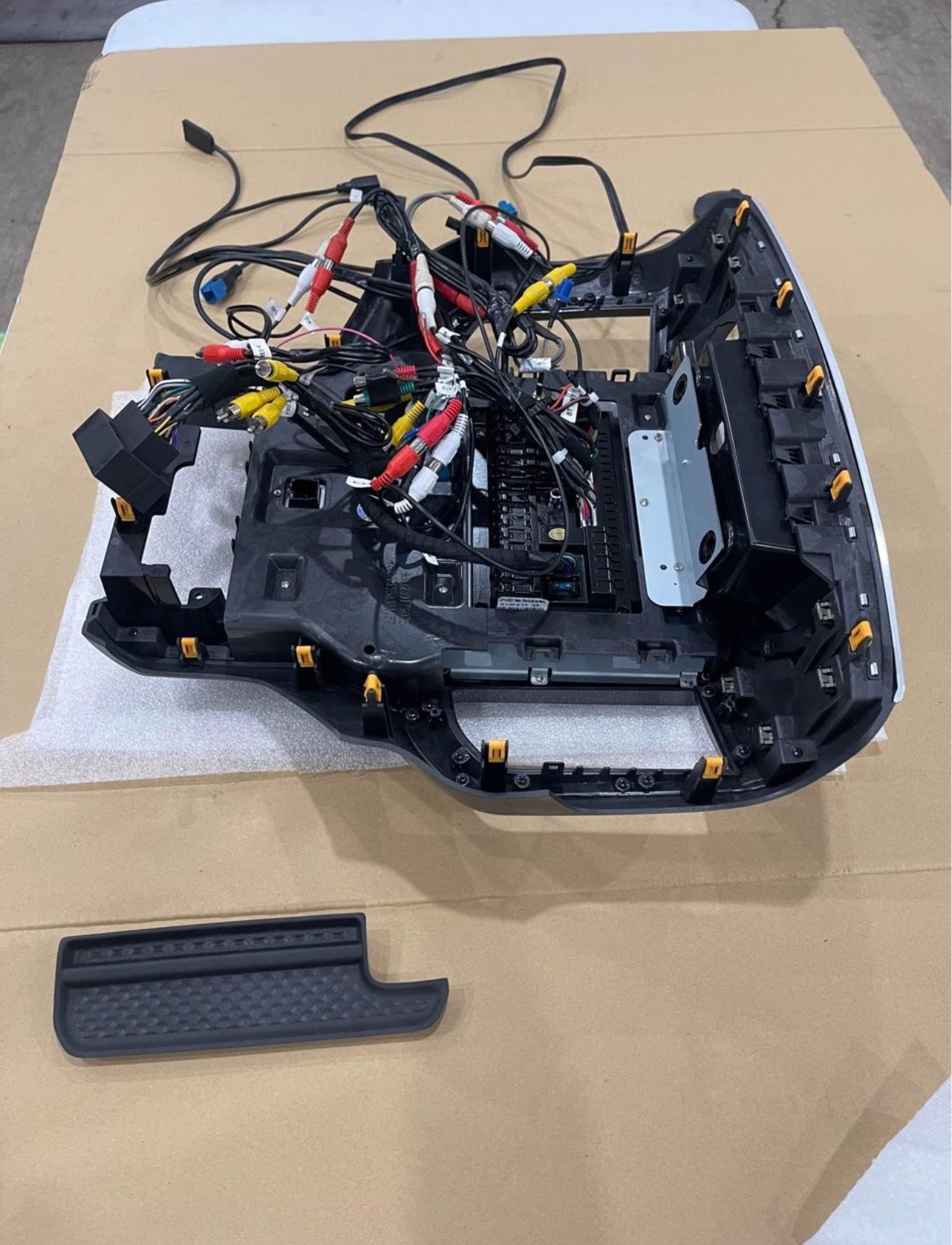 Phoenix automotive radio
Everything is in perfect condition ready to install,
This radio is excellent.