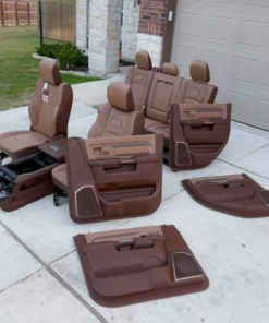 Alternative view of 2024 Ram 2500/3500 Limited Longhorn Megacab Interior